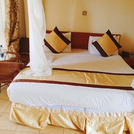 Golden Gates Hotel Thuthuriki 외부 사진